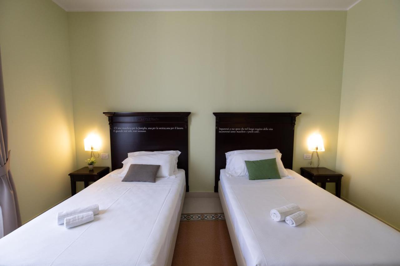 Hotel Borgo Di Ciaula Санта-Флавия Экстерьер фото