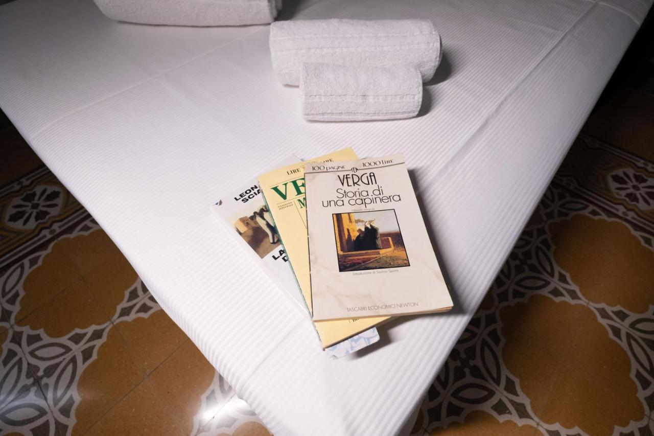 Hotel Borgo Di Ciaula Санта-Флавия Экстерьер фото